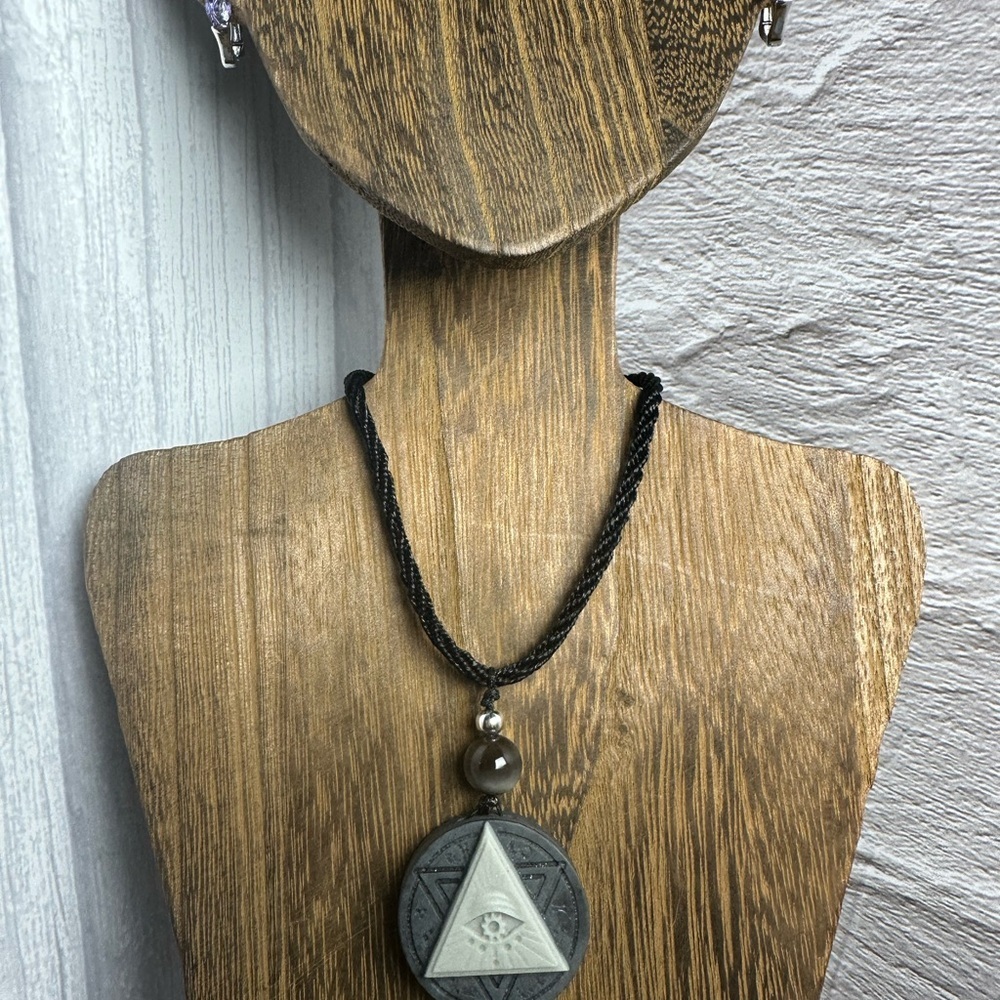 Tai Chi Stone All Seeing Eye Pendant Necklace on Black Adjustable Rope - Picture 8 of 12